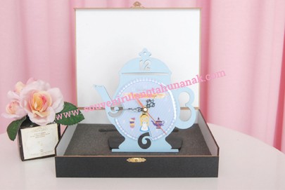 Jam Ultah Alice